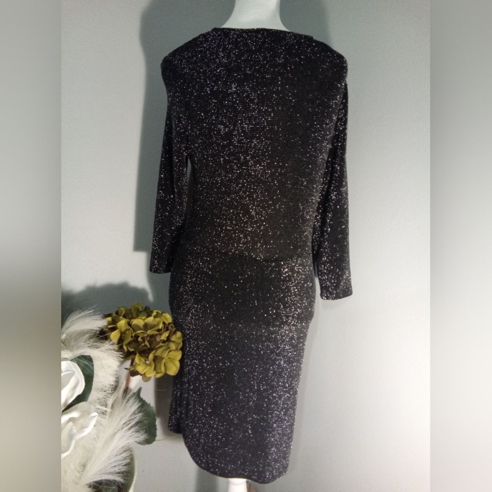 Forever 21 Black Metallic V-Neck Long Sleeve‎ Dress - Picture 2 of 2